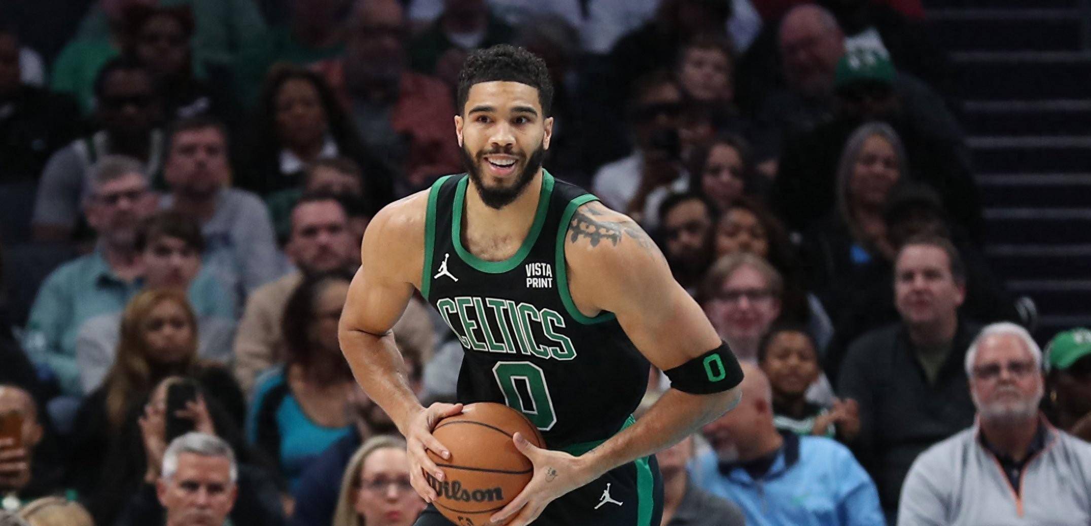 湖人詹姆斯关键封盖锁定胜局（詹姆斯关键盖帽助湖人锁定胜利）