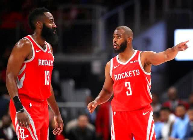 本泽马：不想只当个普通球员，我想在足球中真正留下一些东西（本泽马：不满足于平凡，渴望在足坛刻下自己的印记）