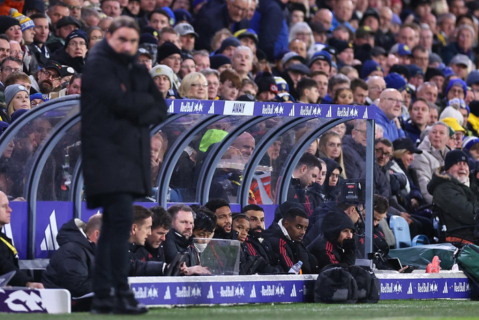 基米希：即便穆西亚拉复出卡尔也会出场，他应该入选德国队（基米希：即使穆西亚拉复出，卡尔仍会出场，他理应入选德国队）