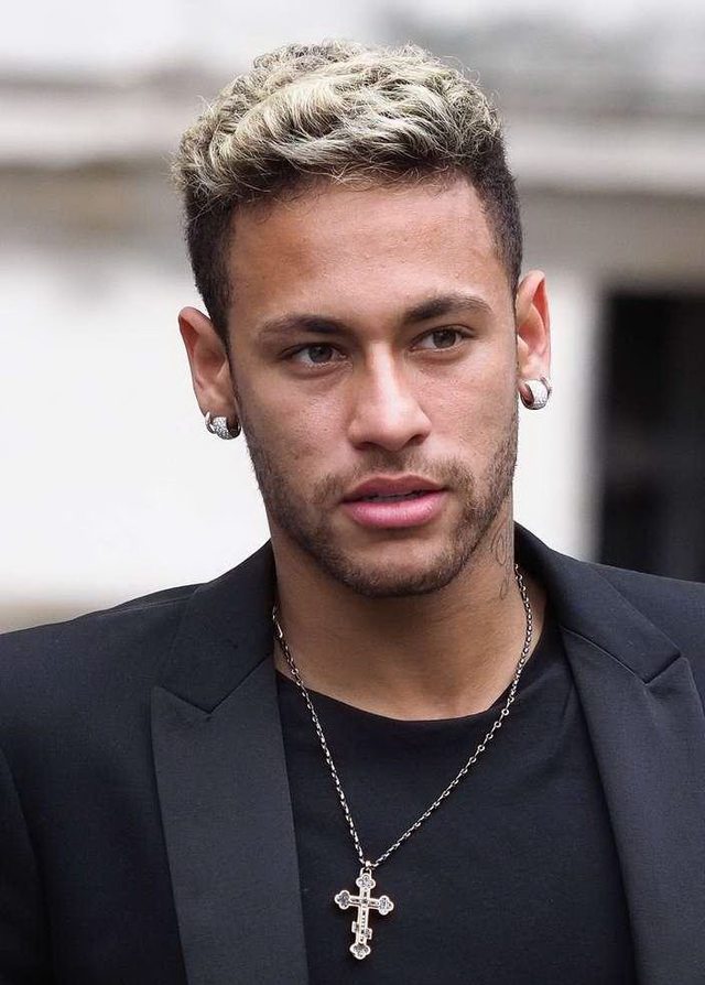 停赛一轮！帕尔马后卫特洛伊洛染红停赛，无缘客战比萨（红牌停赛一场，帕尔马后卫特洛伊洛无缘客场对阵比萨）