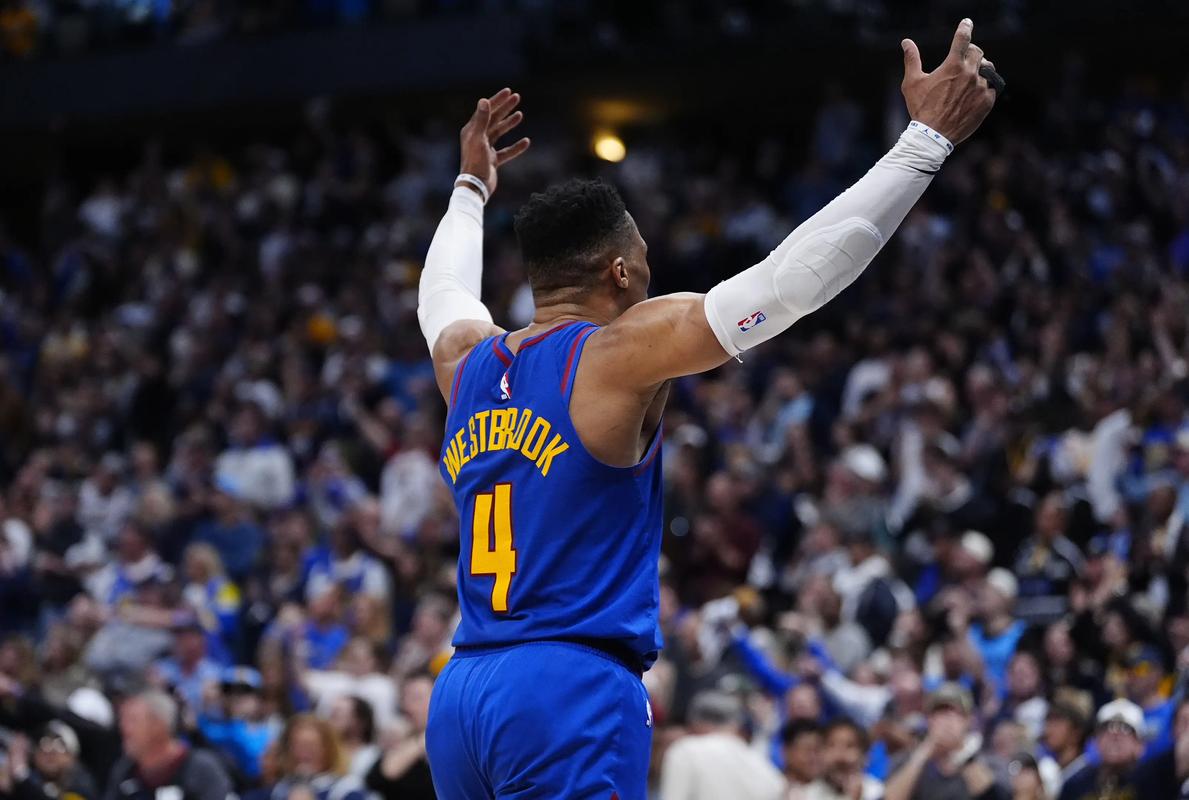 江苏男篮本场三分命中率仅11%，本赛季三分命中率32%（江苏男篮本场三分命中率仅11%，赛季三分命中率为32%）