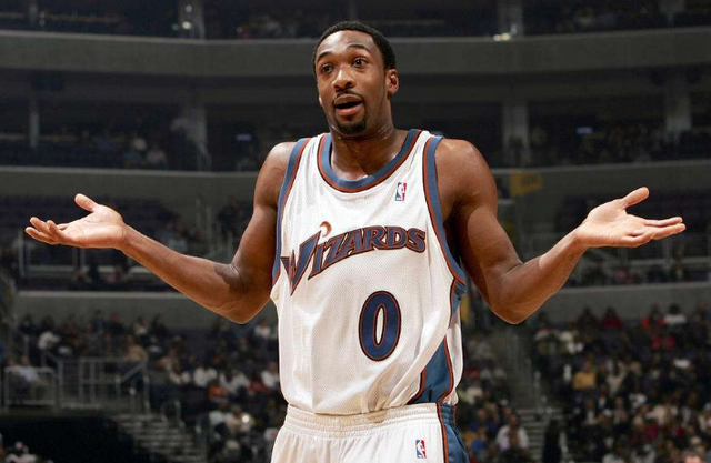 恩古莫哈：我不着急在一线队取得更多成功，因为我还很年轻（恩古莫哈：我还年轻，不急于在一线队追求更多成就）