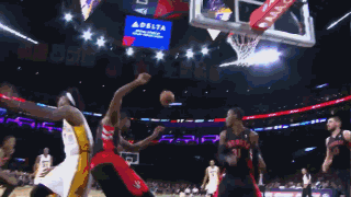 记者：阿坎吉因流感缺席训练，球员身体状况将于明日进行评估（记者：阿坎吉因流感缺席训练，身体状态将于明日评估）