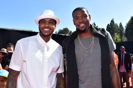 杜兰特关键补篮逆转比分（杜兰特关键补篮完成反超）