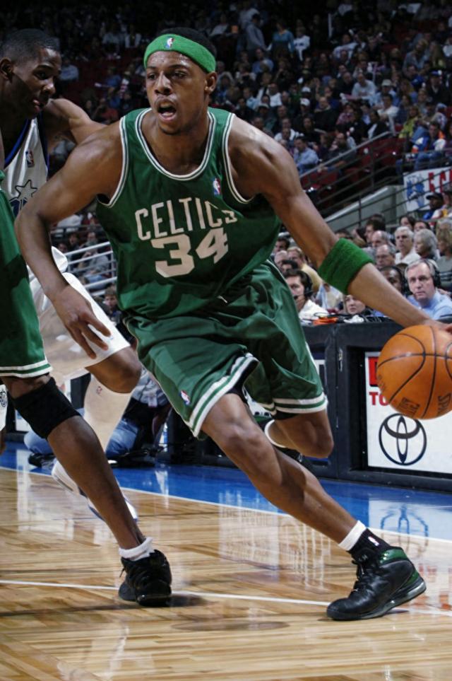 状态迷失！张宁CBA新赛季首秀6中0&罚球得到1分4犯规（CBA新季首秀失准！张宁6投全失仅罚球1分，4次犯规）