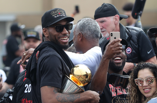 刘越：青训最大特点是示范；退役球员短板是不会经营市场（刘越：青训重在示范，退役球员短板是缺乏市场经营能力）