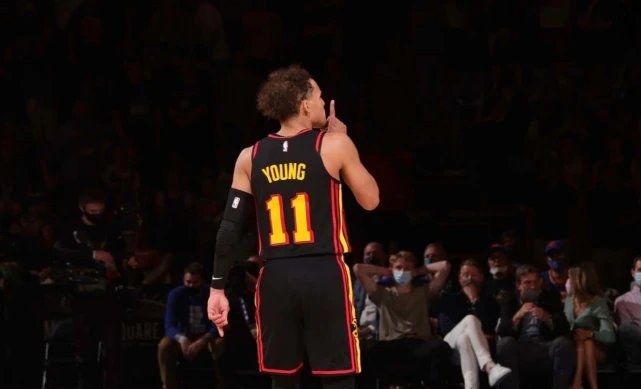 张镇麟替补登场，展现惊人实力（替补出战的张镇麟大放异彩）