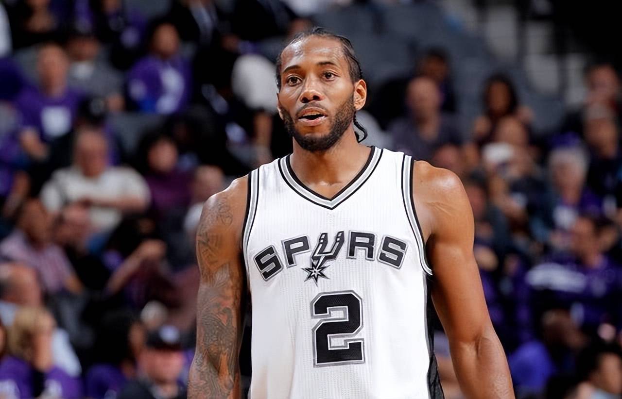 布朗：姆伯莫过去几年被低估了，大家都更关注伊万-托尼（布朗：近年姆伯莫遭低估，外界焦点多在伊万-托尼）