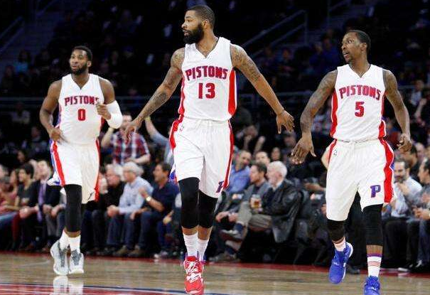 埃迪·豪：戈登、利夫拉门托接近复出；托纳利、波普可以出战（埃迪·豪：戈登、利夫拉门托复出在即，托纳利与波普可出场）