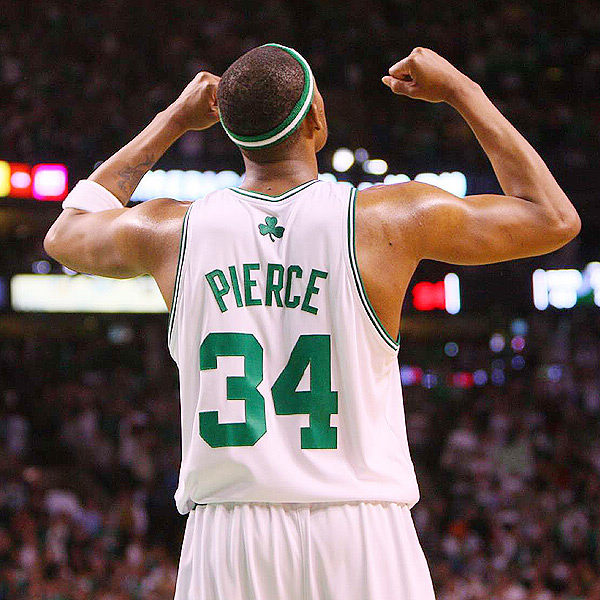 意甲半场：科内破门，巴特萨吉追平，米兰暂1-1萨索洛（意甲半场战报：科内先开纪录，巴特萨吉扳平，米兰与萨索洛暂1-1）