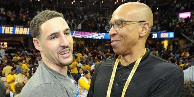 优秀！茂名这位姑娘勇夺全国举重冠军！（茂名姑娘摘得全国举重冠军，太厉害了！）